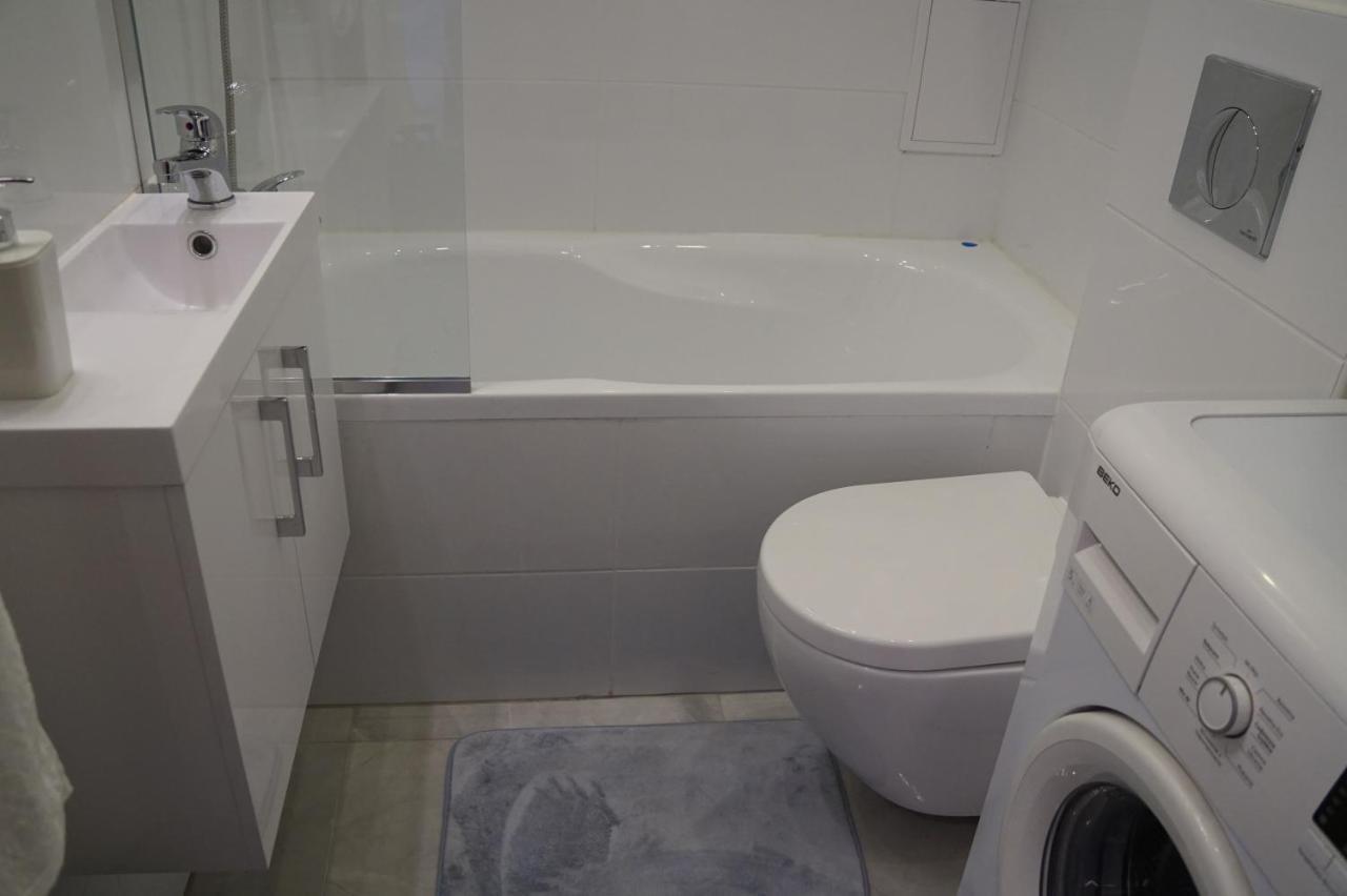 Apartament Gliwice Centrum Dunikowskiego Z Garazem Экстерьер фото
